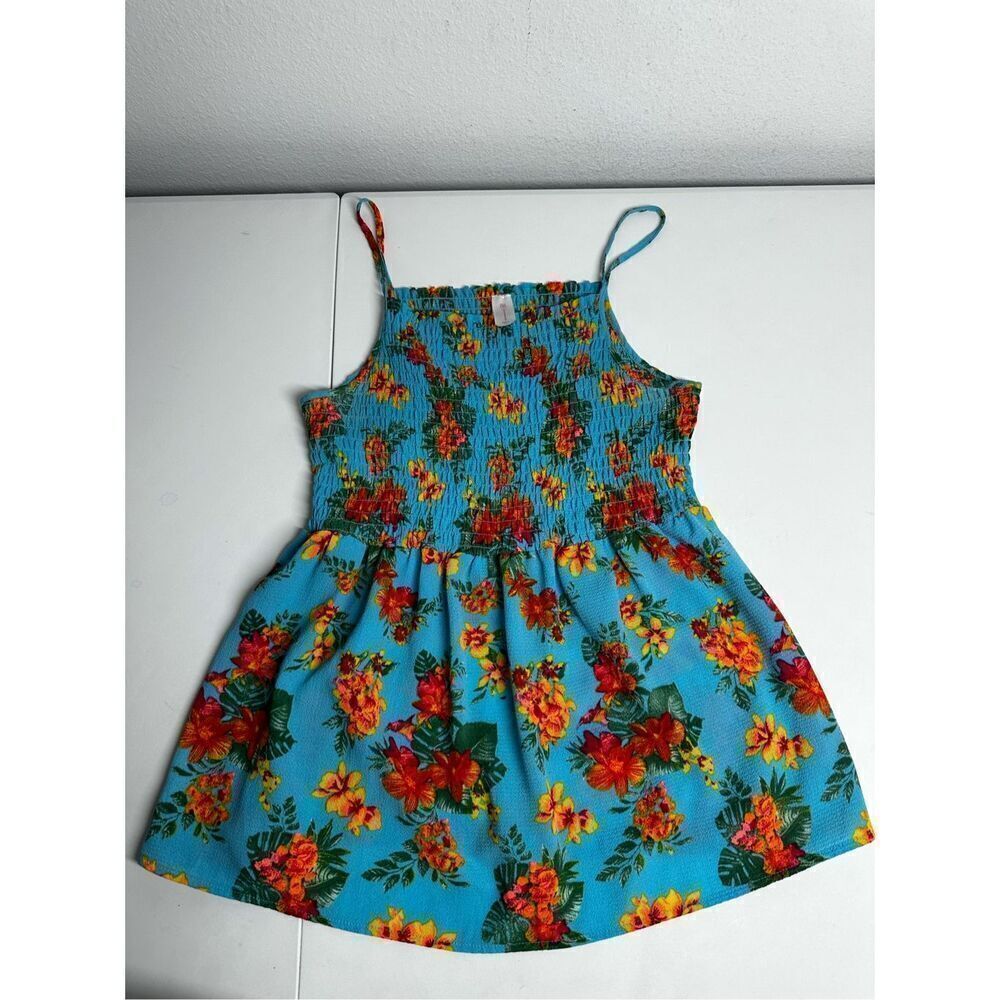 No Boundaries Romantic Juniors' floral printed smocked bodice tank Size 15-17